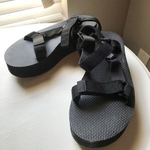 Platform Tevas